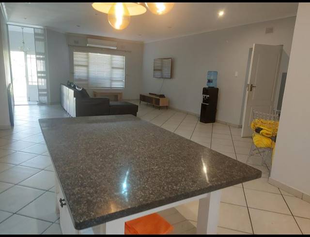 4 BEDROOM HOUSE FOR SALE IN MEER EN SEE